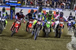 "โทแมค" แรงไม่เลิก บิดซิวแชมป์ 5 เรซติด ครองจ่าฝูงรุ่นใหญ่ AMA Supercross เกมวิบากระดับโลก