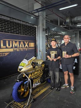 LUMAX น้ำมันเครื่องที่นักบิดเลือกใช้ในสนามแข่งจริง