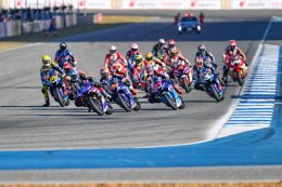 เพลงชาติดัง ทัพนักบิดยามาฮ่า ฟอร์มเดือด!