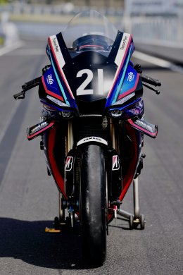 ยามาฮ่าบลู ส่ง YZF-R1 สีน้ำเงิน ลุยศึก Suzuka 8 Hours 2026