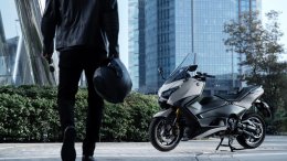 New YAMAHA TMAX 2025