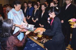 6月21日 泰国诗琳通公主殿下在集拉达皇宫赐见《@ManGu曼谷》杂志全体成员