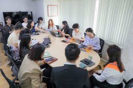 北京外国语大学代表团访问泰国头条新闻社进行交流座谈