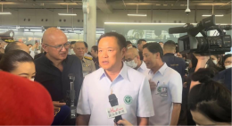 泰国头条新闻报道“泰国副总理机场迎接首批中国旅客”曝光破千万级！