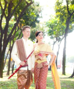 ถ่ายภาพชุดไทย