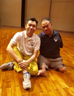 ป๊อด โมเดิร์นด็อก พี่หนึ่ง วิทิตนันท์ เชิญชวนใส่เสื้ออย่าบอกว่าทำไม่ได้ ถ้ายังไม่ลงมือทำ