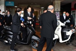 ยามาฮ่าหนุนการศึกษา มอบทุนและจักรยานยนต์แก่ มรภ.นครปฐม รวม 2.19 แสนบาท