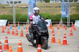 ทัพแข้งปราสาทสายฟ้า ลองขับขี่ All New YAMAHA NMAX Tech MAX 