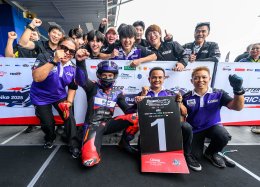 "แสตมป์" อภิวัฒน์ วงศ์ธนานนท์ คว้าแชมป์ซูเปอร์ไบค์รุ่นใหญ่ 