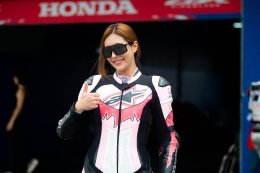เปิดตัวสนามแรก มิกซ์-ธนัช จ่าฝูงรุ่นใหญ่