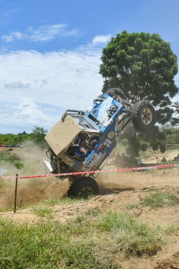 เปิดฉากการแข่งขันแห่งตำนาน Toyota Hilux Revo 10 เซียนประจัญบาน 2023