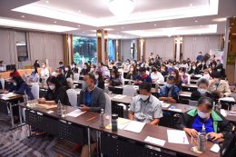 โครงการฯ นำเสนอผลการสำรวจสถานการณ์และพฤติกรรมการสูบบุหรี่ของแรงงาน และแนวทางการควบคุมการสูบบุหรี่ของแรงงานที่จะทำให้โดนใจสถานประกอบการ 