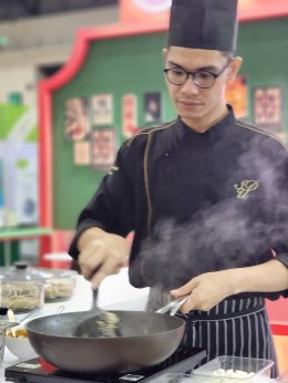 สถาบันวิจัยและพัฒนา มหาวิทยาลัยสวนดุสิต ชวนไป ชิม ช็อป ในงาน Smart SME Expo 2025