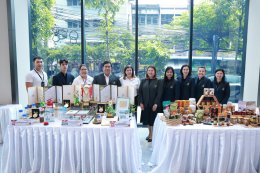 มหาวิทยาลัยสวนดุสิต ร่วมกับ การนิคมอุตสาหกรรมแห่งประเทศไทย (กนอ.) จัดแสดงบูธนำเสนอผลงานวิจัย นวัตกรรม และผลิตภัณฑ์ชุมชน เพื่อยกระดับงานวิจัยสู่การใช้ประโยชน์ในภาคอุตสาหกรรม