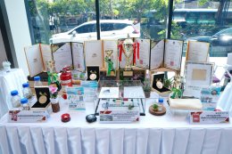 มหาวิทยาลัยสวนดุสิต ร่วมกับ การนิคมอุตสาหกรรมแห่งประเทศไทย (กนอ.) จัดแสดงบูธนำเสนอผลงานวิจัย นวัตกรรม และผลิตภัณฑ์ชุมชน เพื่อยกระดับงานวิจัยสู่การใช้ประโยชน์ในภาคอุตสาหกรรม