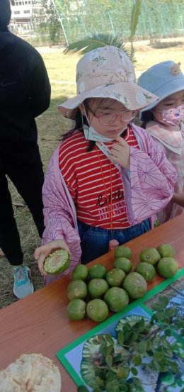 สถาบันวิจัยและพัฒนานำทีมหอมขจรฟาร์มเข้าร่วมจัดกิจกรรมกับโรงเรียนสาธิตละอออุทิศ