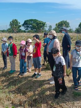 สถาบันวิจัยและพัฒนานำทีมหอมขจรฟาร์มเข้าร่วมจัดกิจกรรมกับโรงเรียนสาธิตละอออุทิศ