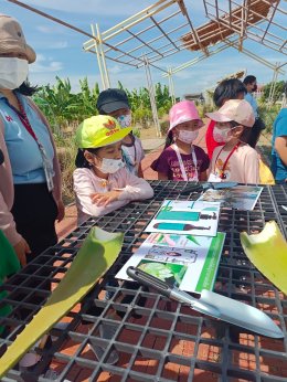 สถาบันวิจัยและพัฒนานำทีมหอมขจรฟาร์มเข้าร่วมจัดกิจกรรมกับโรงเรียนสาธิตละอออุทิศ