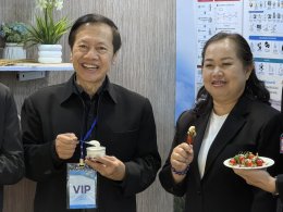 อธิการบดีมหาวิทยาลัยสวนดุสิต เยี่ยมชมบูธ Thailand Research Expo 2026 หนุนนวัตกรรมนมโคสู่ความยั่งยืน