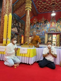 ร่วมพิธีถวายเทียนพรรษา วัดพระธาตุเชิงชุมวรวิหาร 