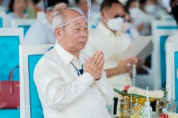 ร่วมพิธียกปลียอดทองคำพระธาตุเชิงชุม (ส่วนที่ 2 ) 