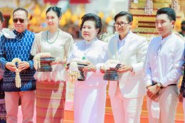 ร่วมพิธียกปลียอดทองคำพระธาตุเชิงชุม (ส่วนที่ 2 ) 