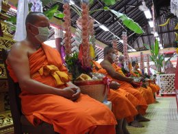 เป็นเจ้าภาพหุ้มแผ่นทองแดง โครงการบูรณปฏิสังขรณ์ พระมหาธาตุเจ้าภูเพียงแช่แห้ง