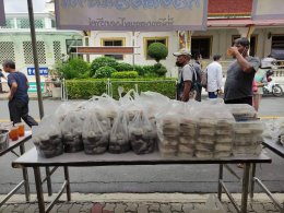 พิธีทักษิณานุปทานส่งดวงวิญญาณศพไร้ญาติ - เด็กแท้ง สำเร็จแล้ว
