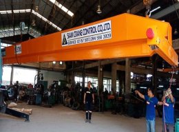 ติดตั้ง Overhead Crane Single Box Girder Capacity 5T โรงงานผลิต Wiremesh