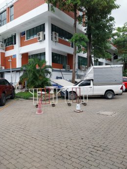 งานติดตั้งพื้นยกระดับ  HPL พื้นที่ 468 ตรม สูง 42 ซ.ม  อาคารเรียนและปฏิบัติการวิศวกรรมอิเล็กทรอนิกส์และเซมิคอนดักเตอร์อัจฉริยะ คณะวิศวกรรมศาสตร์   สถาบันเทคโนโลยีพระจอมเกล้าเจ้าคุณทหารลาดกระบัง