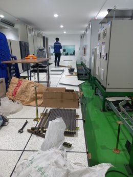 งานติดตั้งพื้นยกระดับ RaisedFloor HPL โรงงานน้ำตาล ราชบุรี ห้อง Control DCS Room 