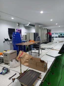 งานติดตั้งพื้นยกระดับ RaisedFloor HPL โรงงานน้ำตาล ราชบุรี ห้อง Control DCS Room 