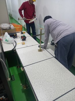 งานติดตั้งพื้นยกระดับ RaisedFloor HPL โรงงานน้ำตาล ราชบุรี ห้อง Control DCS Room 