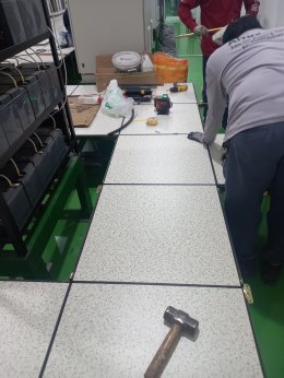 งานติดตั้งพื้นยกระดับ RaisedFloor HPL โรงงานน้ำตาล ราชบุรี ห้อง Control DCS Room 