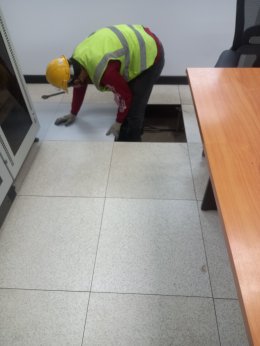 งานติดตั้งแผ่น RaisedFloor HPL Woodcore 