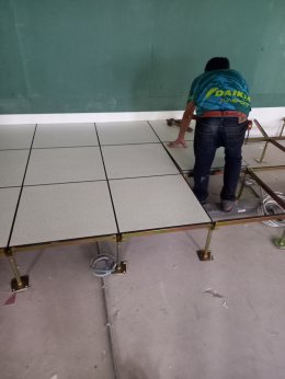 โครงการ ติดตั้งพื้นยกระดับ Raised Floor  พื้นที่ 140 ตรม สูง 30 ซ.ม 