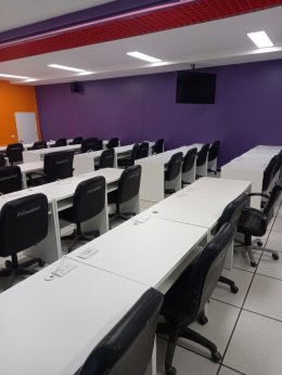 โครงการ ติดตั้งพื้นยกระดับ Raised Floor  พื้นที่ 140 ตรม สูง 30 ซ.ม 