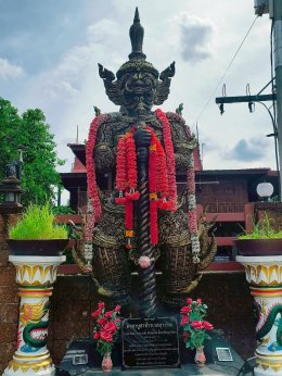How to Worship Thao Wessuwan Mahaleab