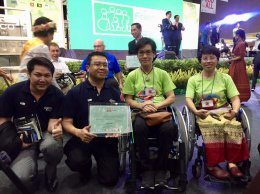 ผู้บริหาร PZent รับมอบรางวัล  "สุดยอดอารยสถาปัตย์เเห่งปี 2561" ในงาน Thailand Friendly Deisgn Expo 2018