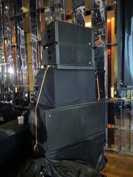 งานเลี้ยง โรงแรมเรเนซอง วันที่ 19 พย 67 Light Sound by vsoundqlighting