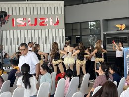 งาน isuzu euros max show สาขากิ่งแก้ว Sound Light Stage วันที่ 15 ธค 67 