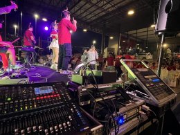 งานเลี้ยงภายใน บ. อีซูซูกิ่งแก้ว วันที่ 25 ธค 67 เครื่องเสียง ไฟ เวที by vsoundqlighting