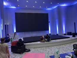 จัดงานประกวดเต้น ติดตั้ง เวที 6x4.8 เมตร สูง 10 ซม.พร้อมปูพรมดำใหม่ ที่ SMOOTH LIFE TOWER ชั้น 23 สวย เรียบ โปร