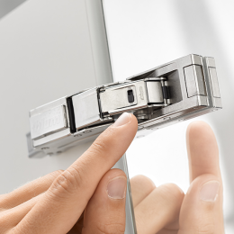 Hinge for glass and mirror doors - CLIP top BLUMOTION CRISTALLO