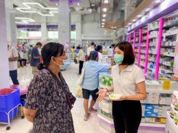 ออกบูธที่ร้านร้านเพชรรัตน์เภสัช ศิริราช