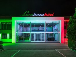 Lamborghini สู้ภัยโควิด-19 เร่งผลิตหน้ากากเพื่อการแพทย์ 