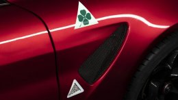 Alfa Romeo Giulia GTA  หล่อ โหด คม เข้ม!! ทุกตารางนิ้ว