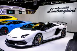 ลัมโบร์กินี อวดโฉมยนตรกรรมระดับโลกในงาน Motor Show 2020