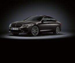 หล่อ เข้ม จริงจังในราคา 13,999,000 บาท กับ BMW M5 รุ่นฉลองครบรอบ 35 ปี (Edition 35 Years)  รวมภาษีมูลค่าเพิ่มและ BSI