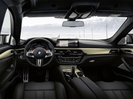หล่อ เข้ม จริงจังในราคา 13,999,000 บาท กับ BMW M5 รุ่นฉลองครบรอบ 35 ปี (Edition 35 Years)  รวมภาษีมูลค่าเพิ่มและ BSI